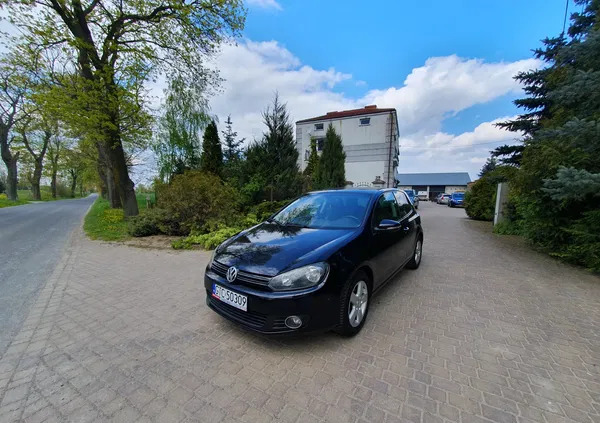 samochody osobowe Volkswagen Golf cena 16900 przebieg: 220000, rok produkcji 2010 z Urzędów